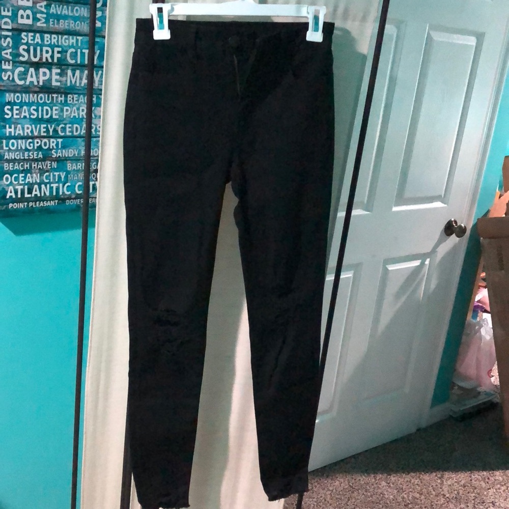 Brand new never worn American eagle distressed black jeans
